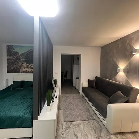 Agate 贝尔格莱德